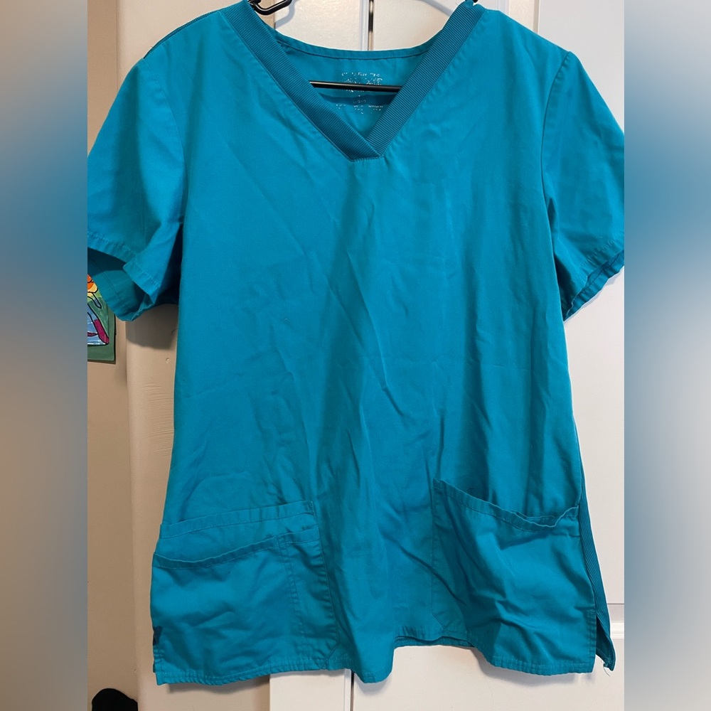 Cherokee Large scrub top. Used condition